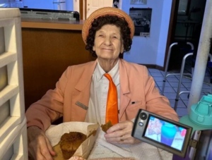 A conversation with Folsom Buell, former Pittsfield TV personality and the host of ‘A Chat with Glendora’