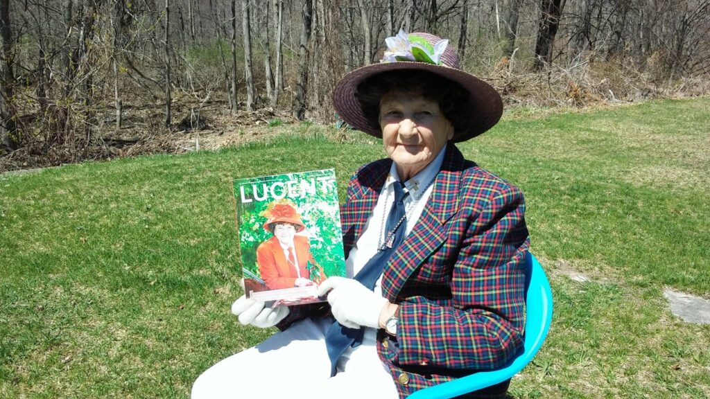 Glendora with Lucent magazine