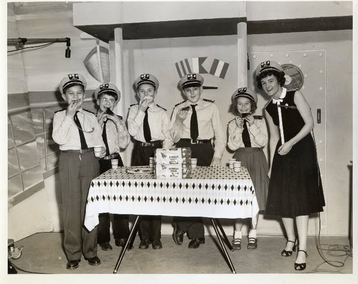 SS Glendora Promo Photo – Donald Duck Bread 2